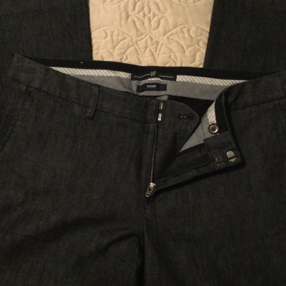 GAP Dark Charcoal Woman’s Trouser